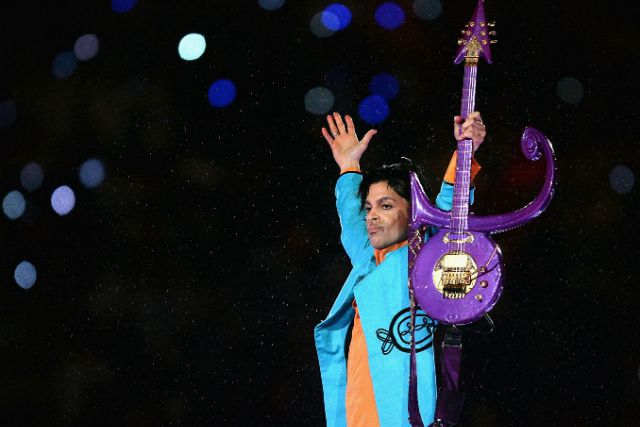Prince performing at the Super Bowl in 2007